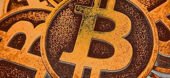 万斯这几日看着比特币火的和万火焚烧一样心里越发的愤怒