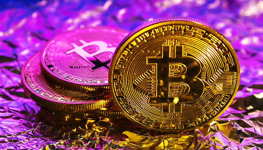 堪比“新的黄金”！贝莱德比特币ETF总规模达700亿美元 仅上市一年多